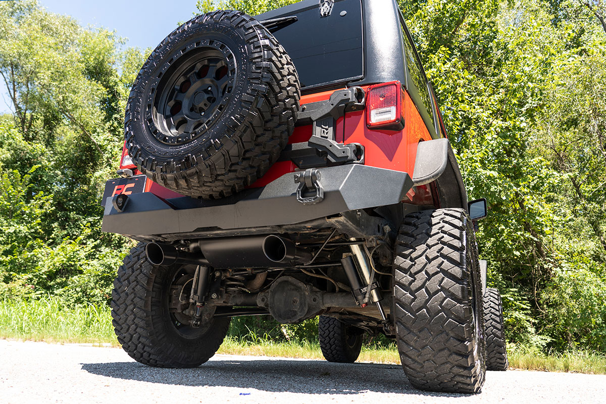 Jeep Wrangler Performance Exhaust - Dual Outlet - Rough Country - Dual-Outlet, Chambered Muffler - Matte Black - '07-'10